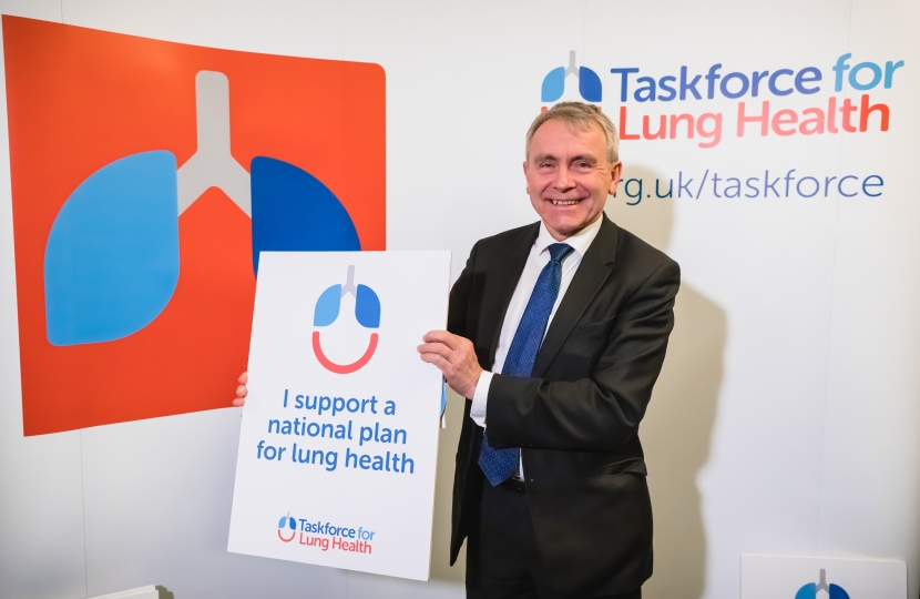 Robert Goodwill MP backs the Taskforce for Lung Health and better lung health in Scarborough and Whitby